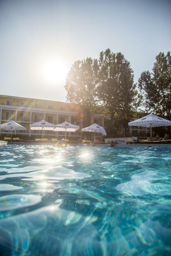 Hotel Central Mamaia Eksteriør bilde